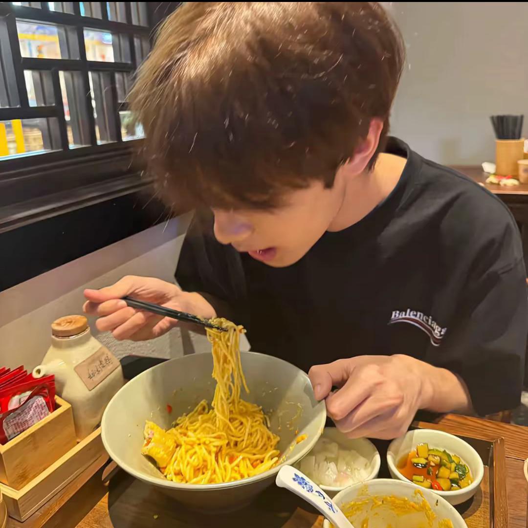 落日认领了狮子