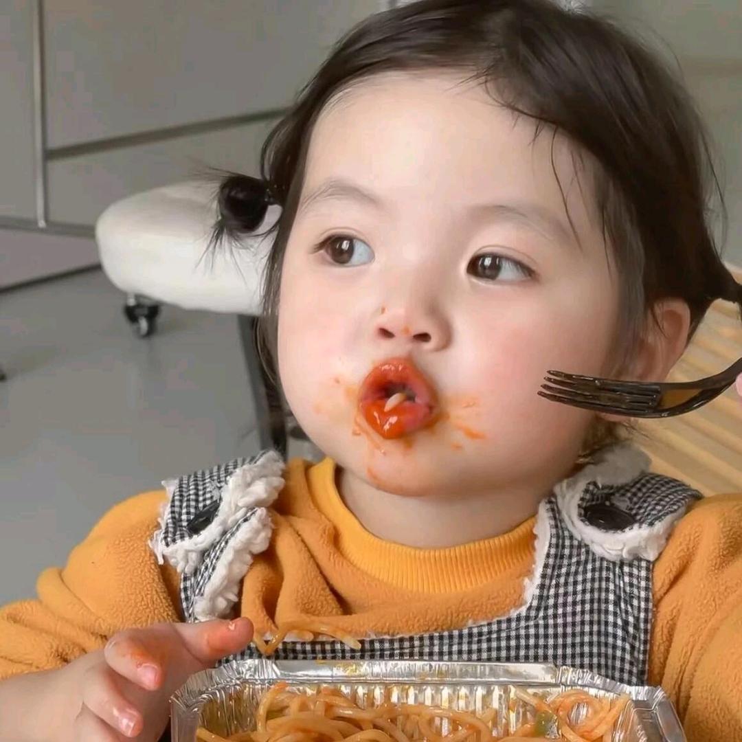 妞妞超爱吃