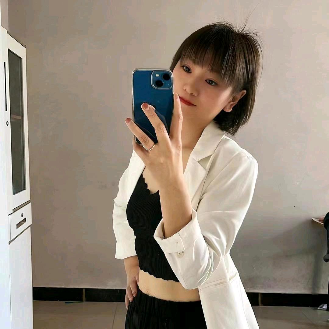 A屈丽