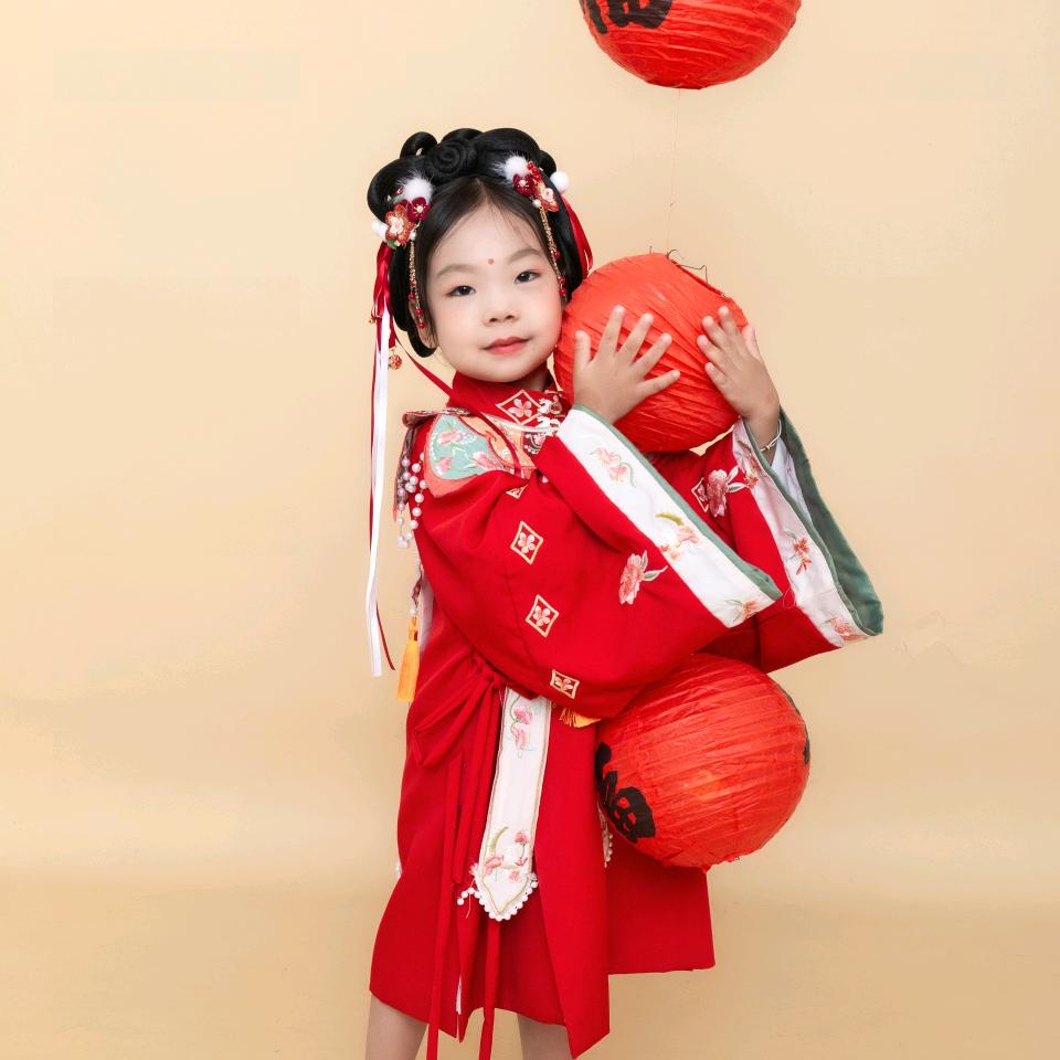 叶瑶旭尧