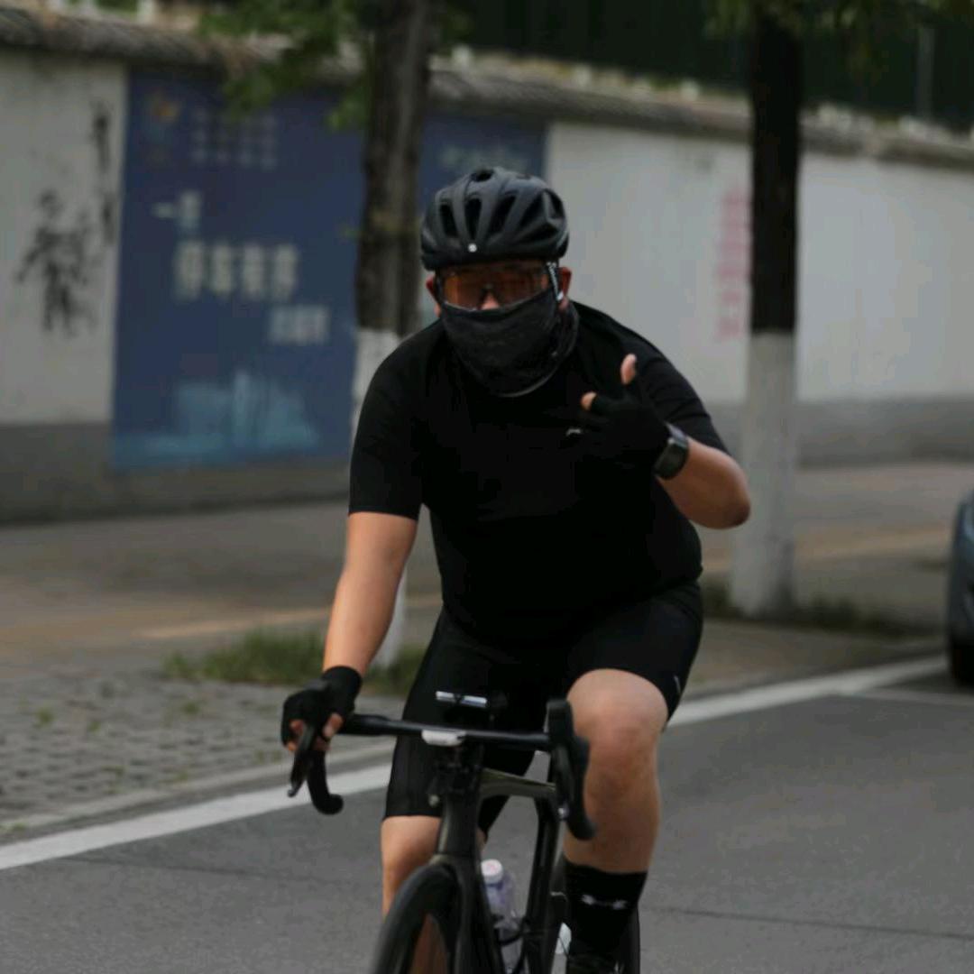 李。