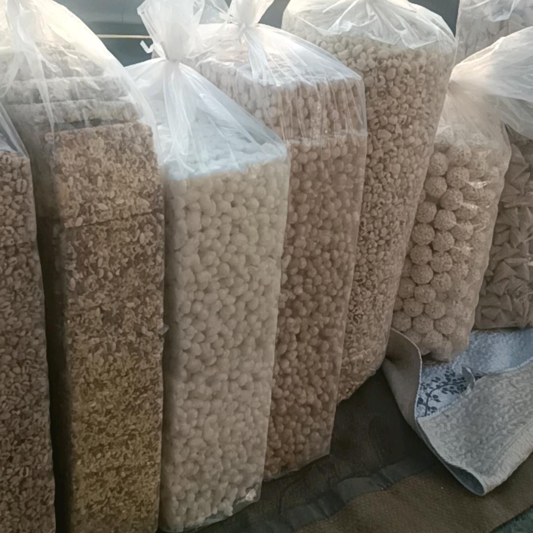 爆米花，米花糖，鸡蛋卷