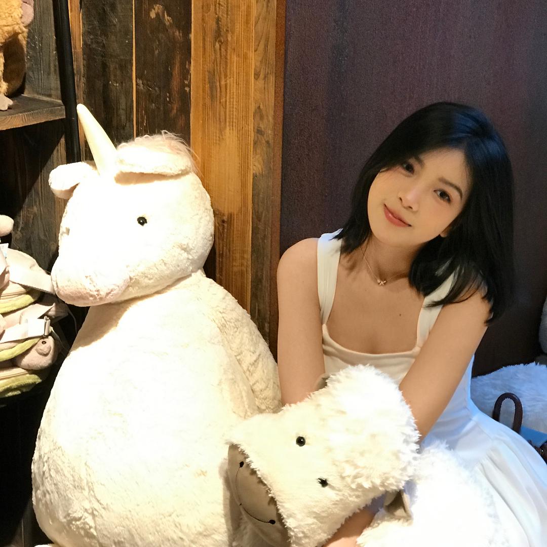 摩立斯电竞 庆庆