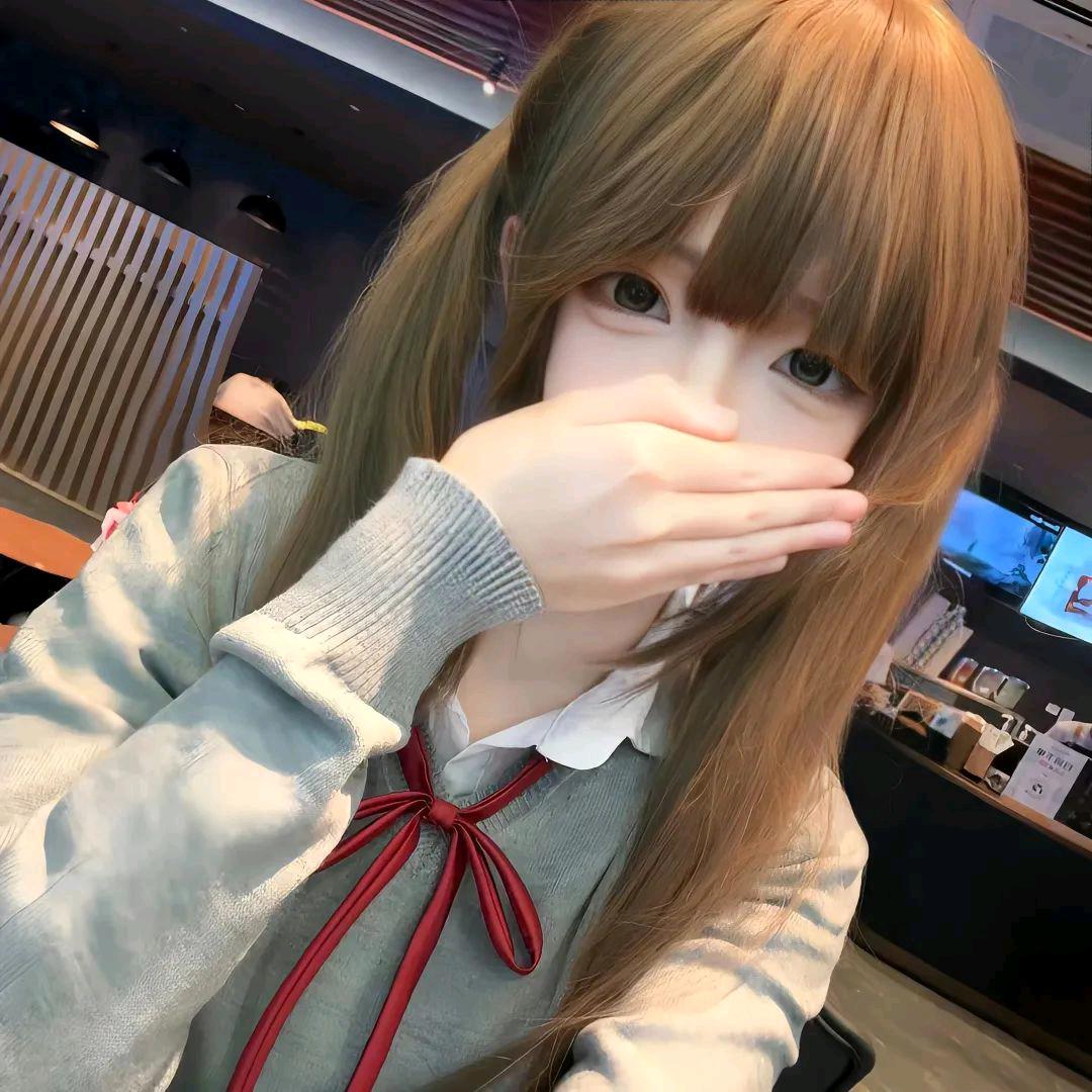前凸后翘性感前女友拿带屎长矛戳你痔疮