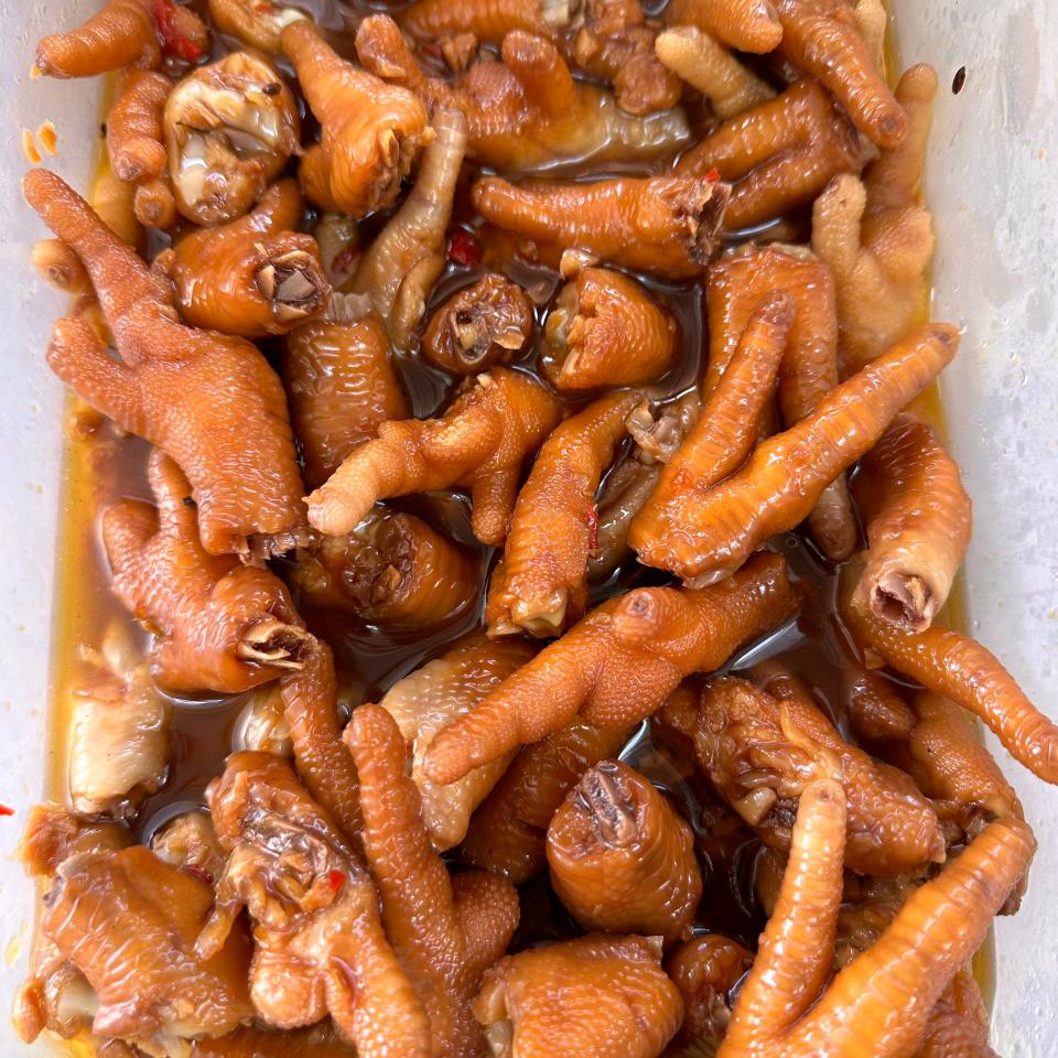 秘制蒜香美味鸡脚，尝过都说好，喝酒一流