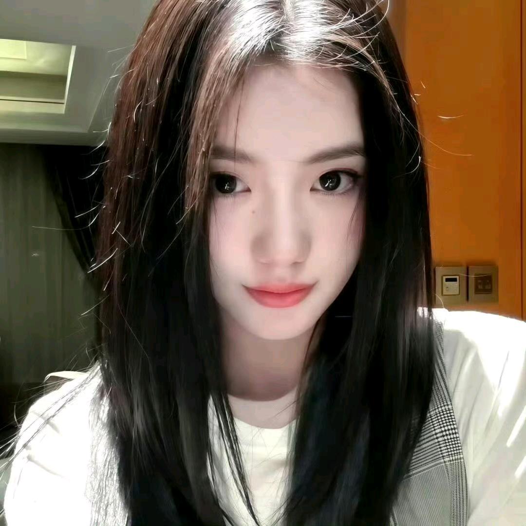 𝑽𝒊𝒄𝒌𝒚.