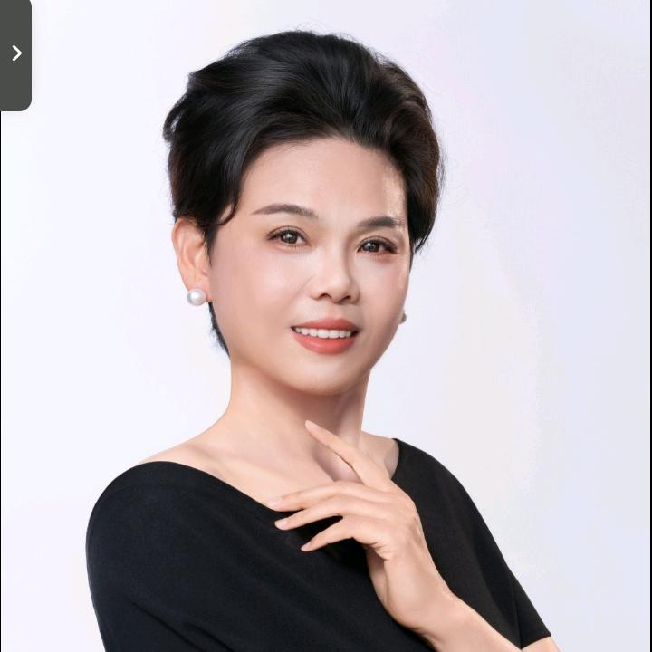 佑伊：短剧演员