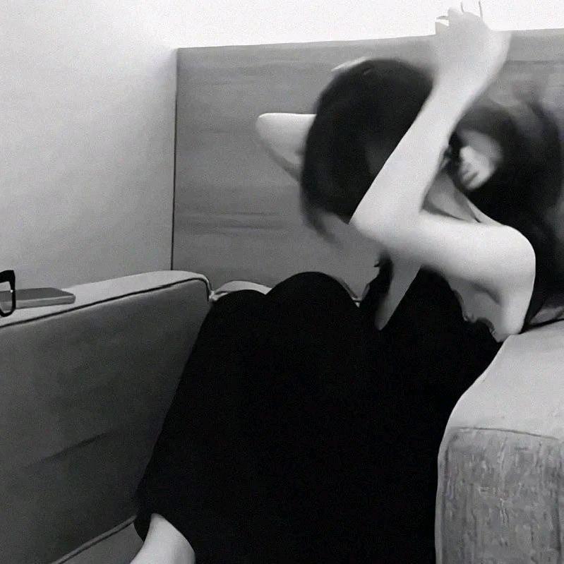小小易子.