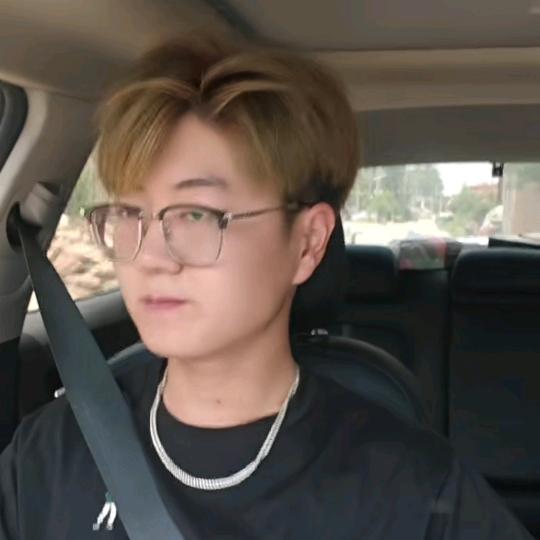 我的快乐就是想你，巨绝私聊