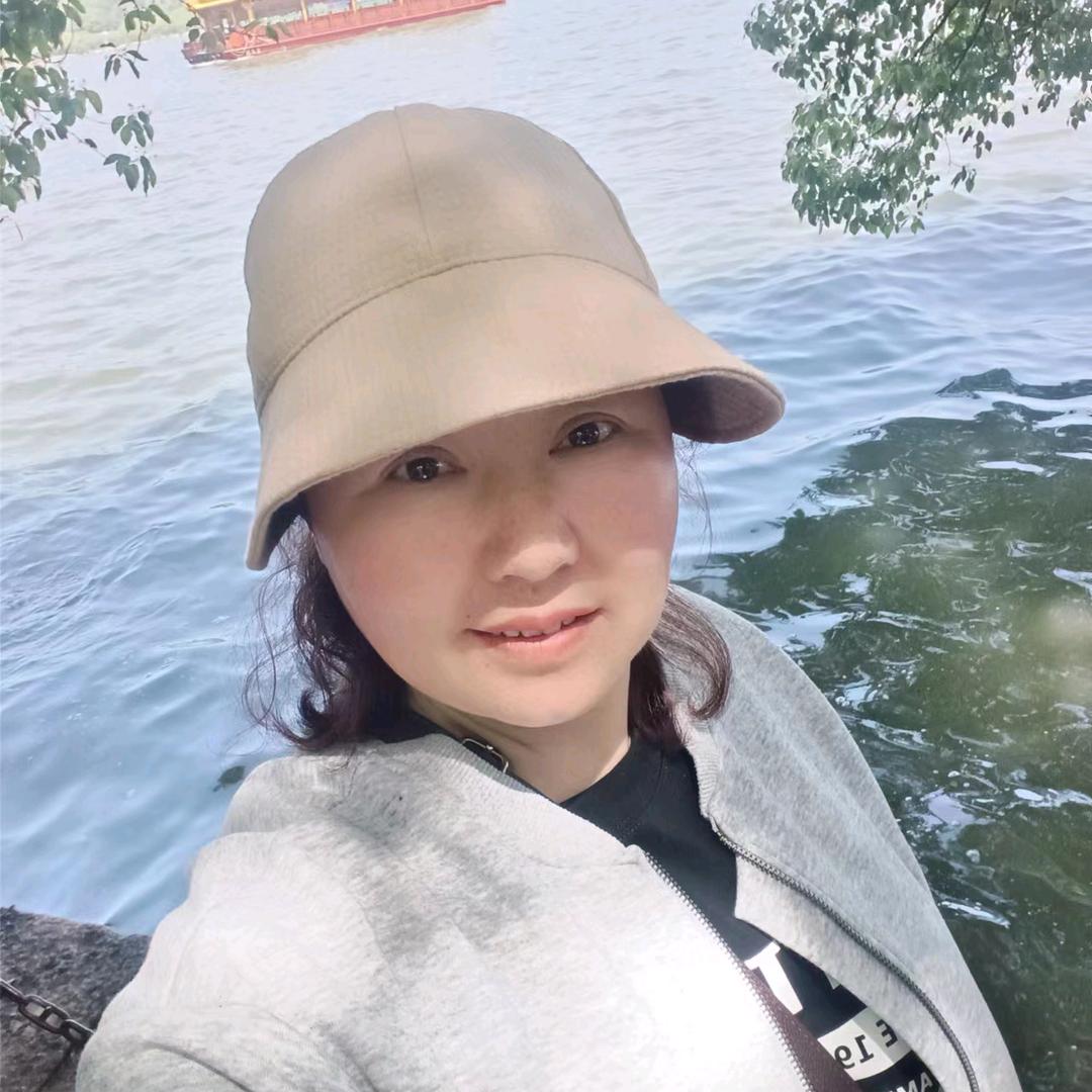 荣荣姐