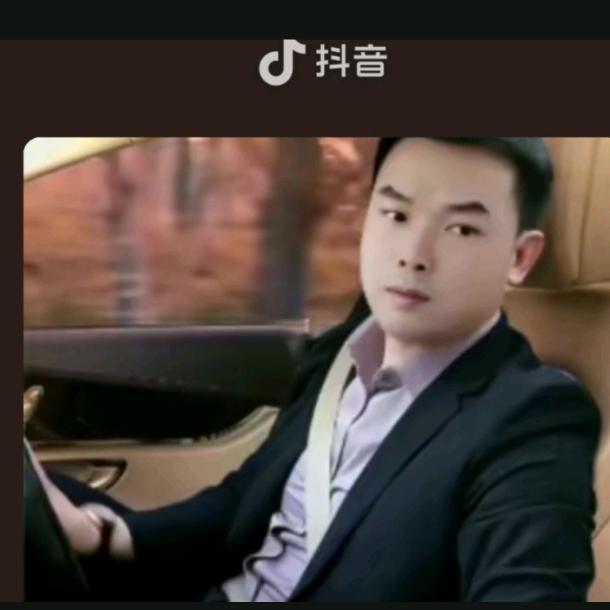 兰联<        >划手
