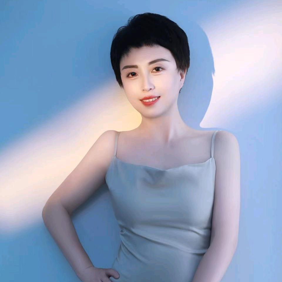 恩施爱菲儿美业钱姐