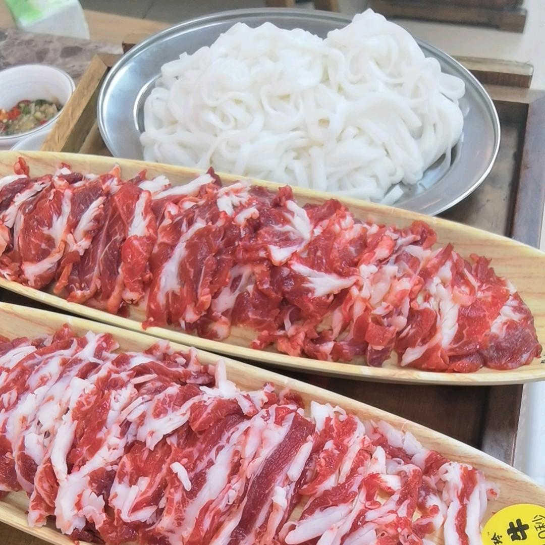 跟着奶奶长大的农村娃