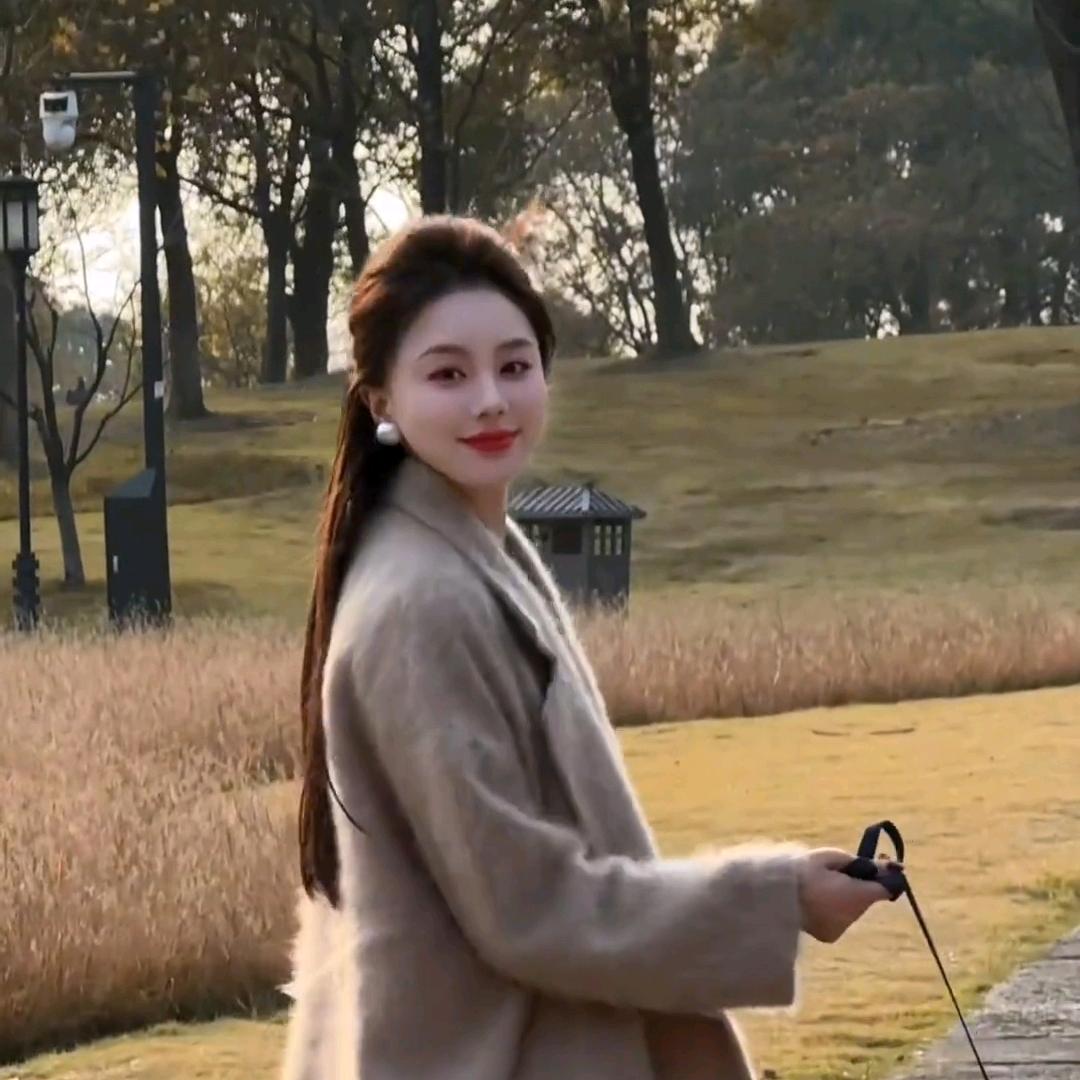 艾文文IRIS直播返场