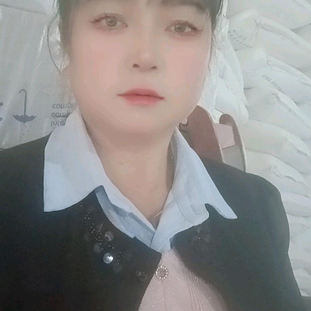 (❁´◡`小白❁)*✲ﾟ