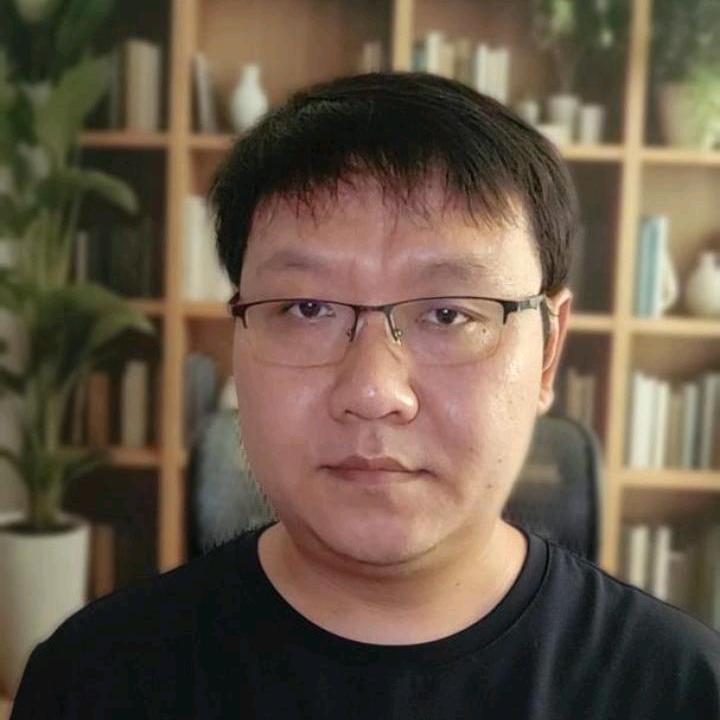 咚哥不爱交易(ST助手作者)