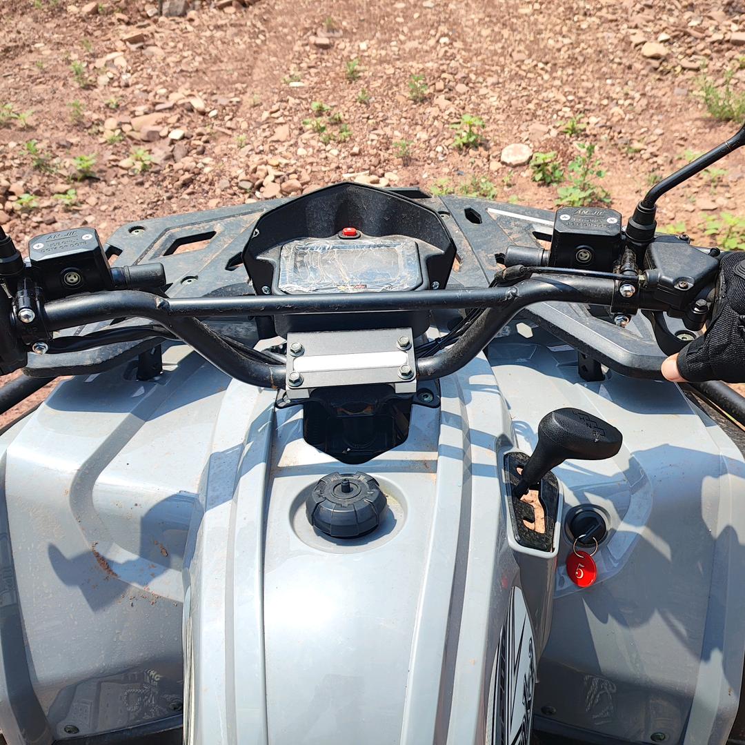 赵家露营山地越野车