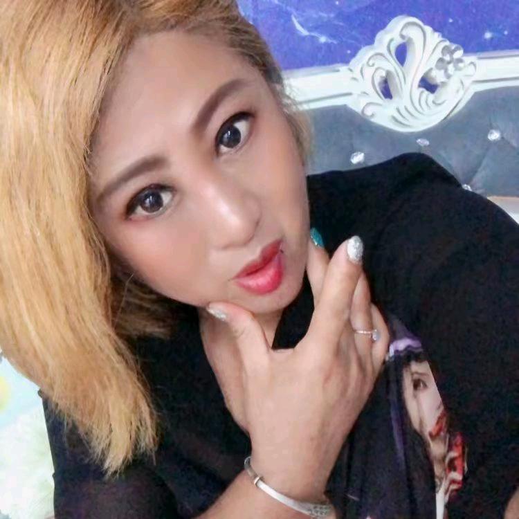 狼妹妈没人疼。