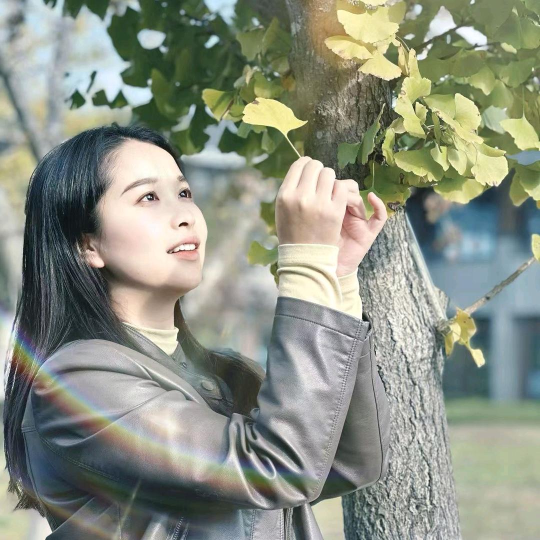 周周有钱💰花🌸