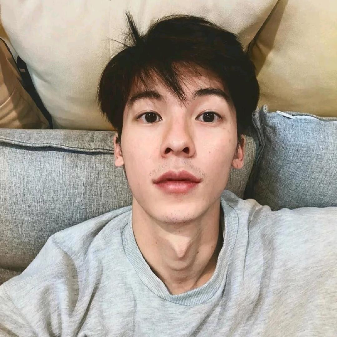 吴宇.