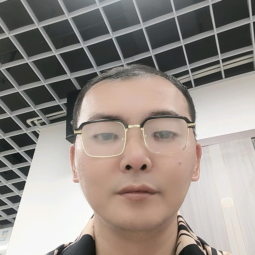 辉