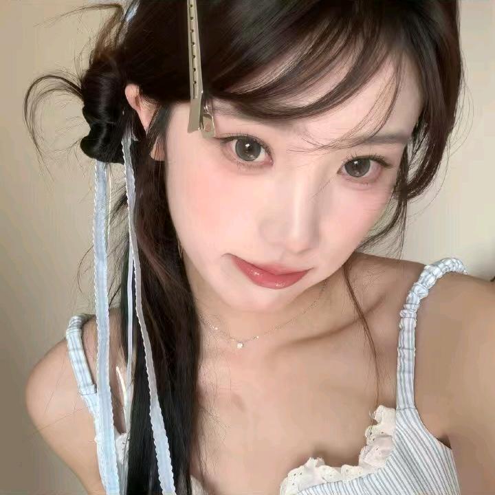 阿七.