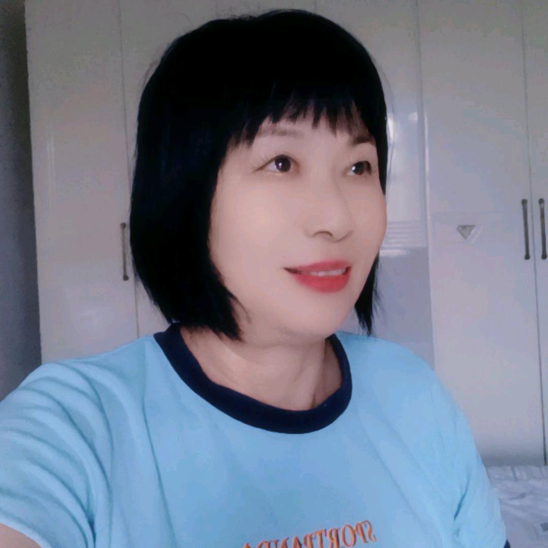 琼玉〈农村老太婆〉