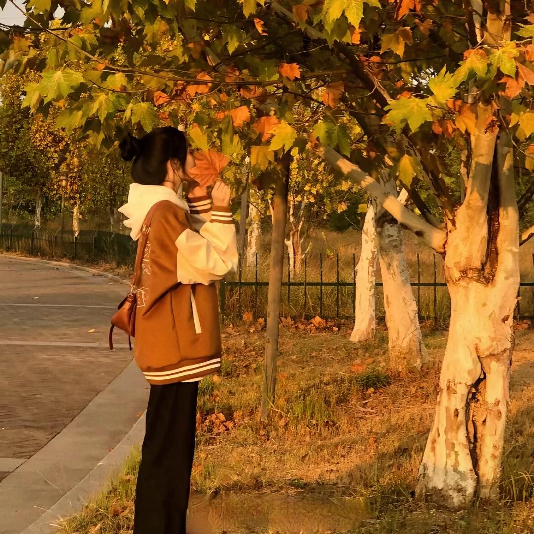 会变的双眼皮👀