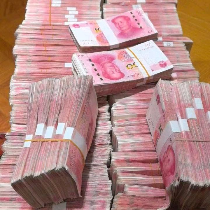 ✌︎💰梁家ƪ(˘⌣˘)ʃ富女💰✌︎