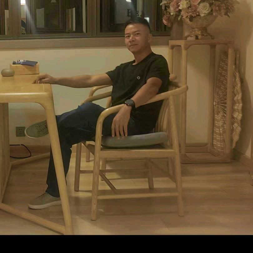 蒙蒙金钢砂耐磨地坪