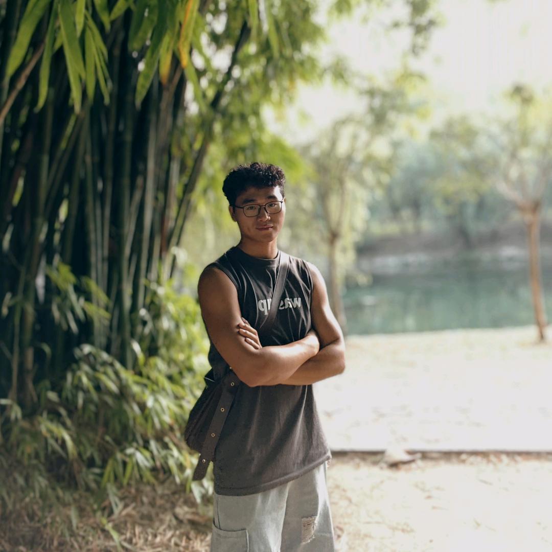 卓越游泳：覃教练