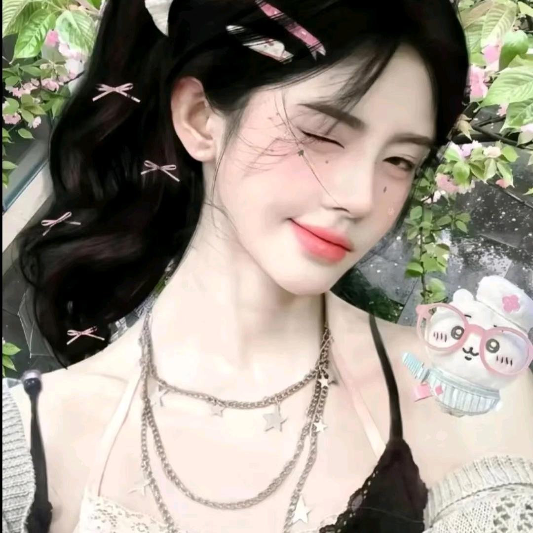 彤彤头像