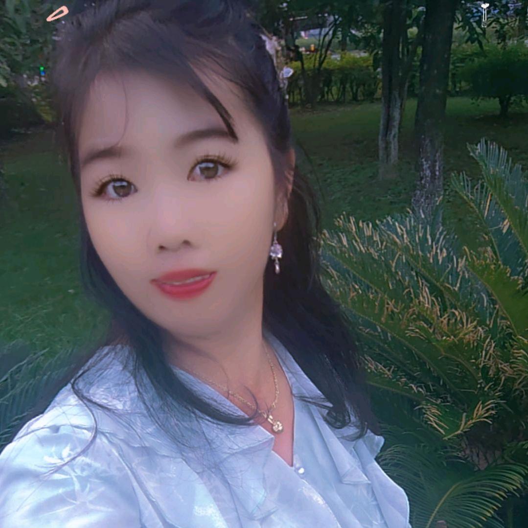 红玫瑰。