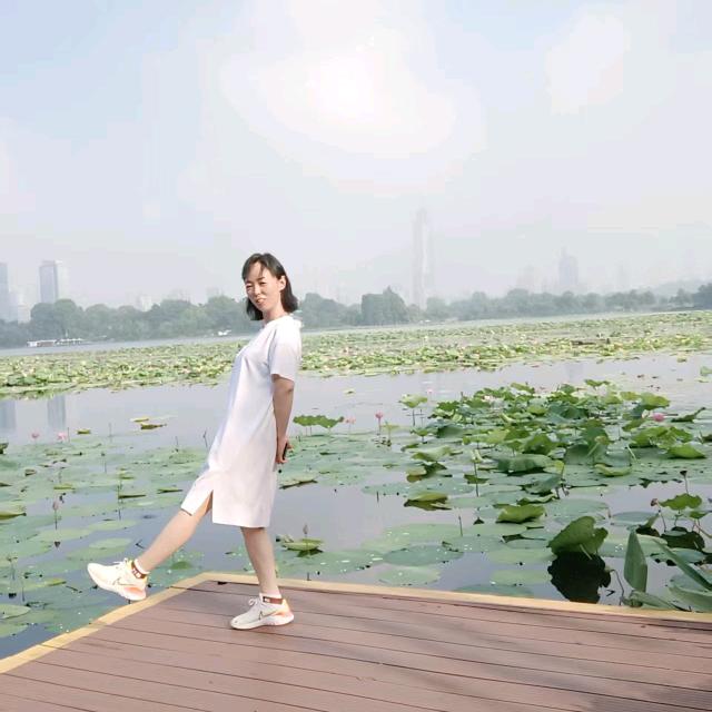 静馨