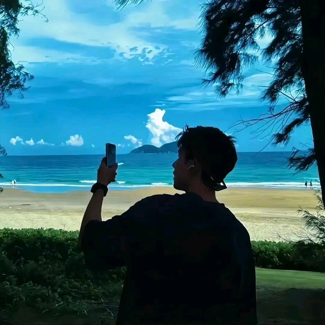 沐彧子Louy