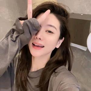 月月不吃鱼~《直播返场》