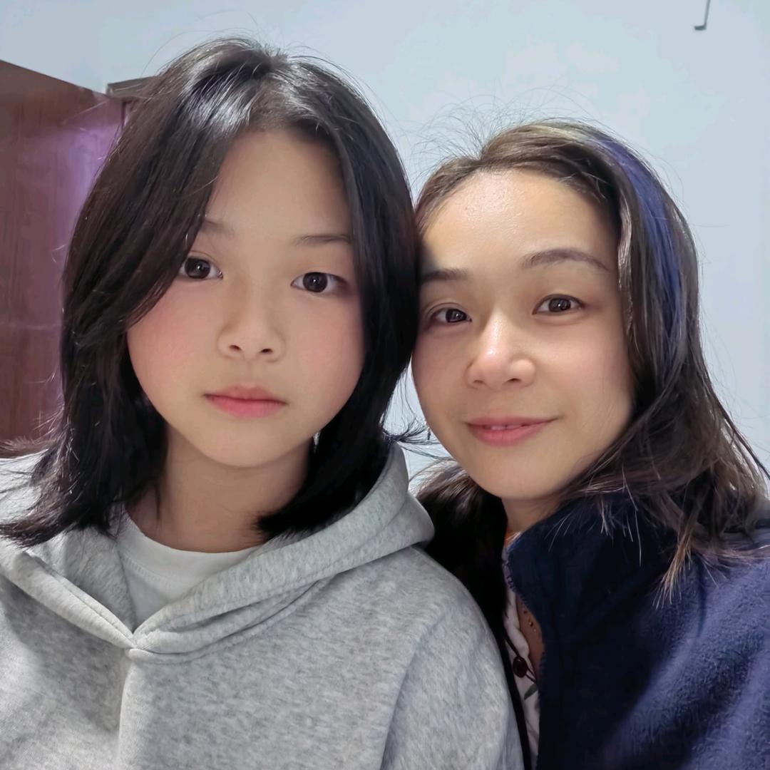 姐就是女王，自信放光芒。