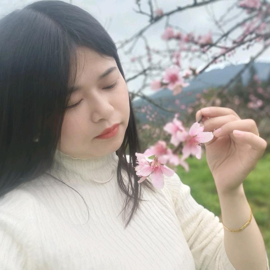 她哭蓝了海