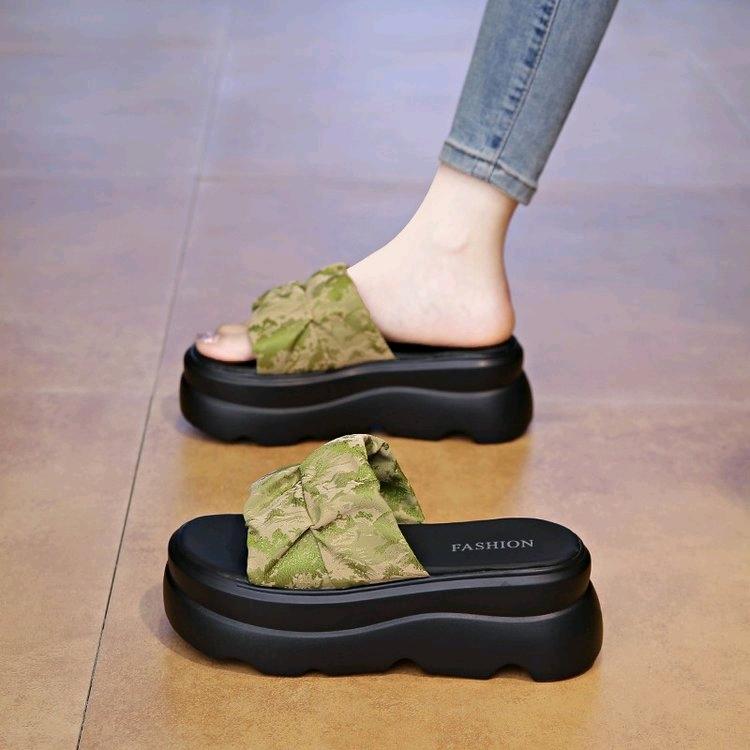 瞬犀女鞋