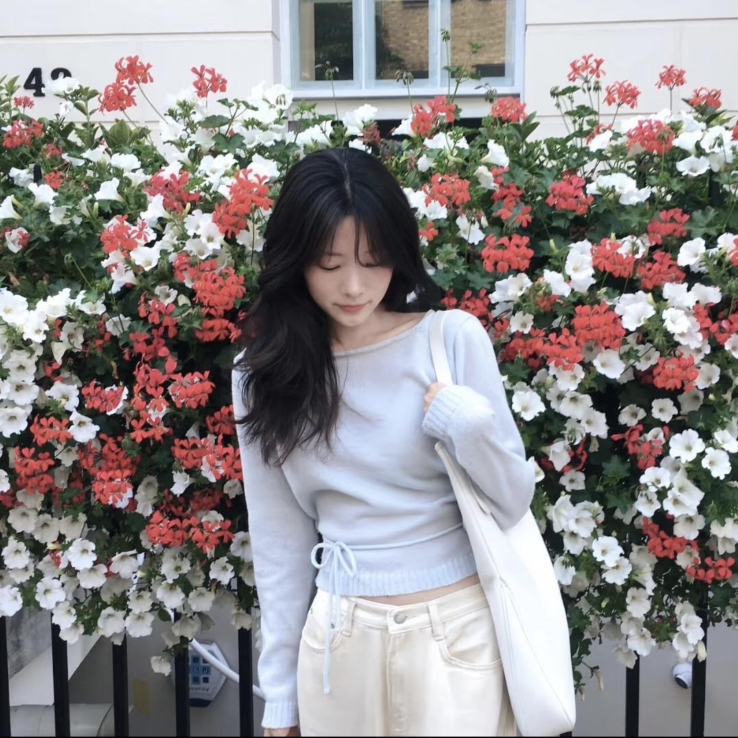 @🌸花海里的微笑