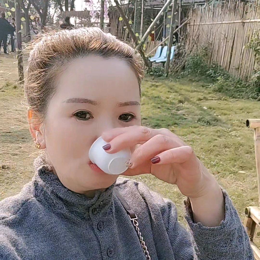 静水如云