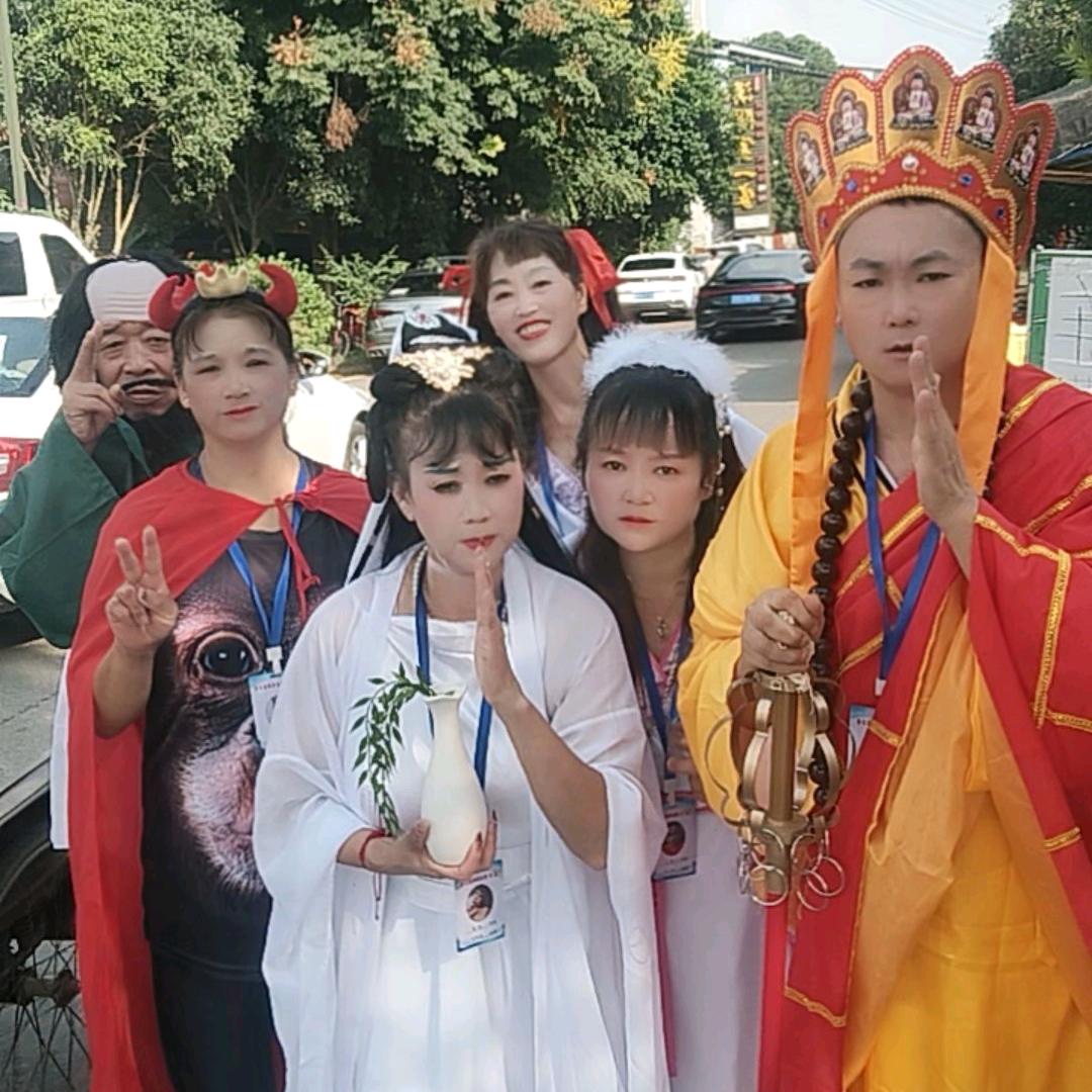 芬芳（虹雨伤感皇后)