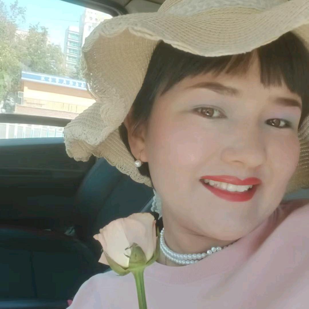 依然是粉色 🥰