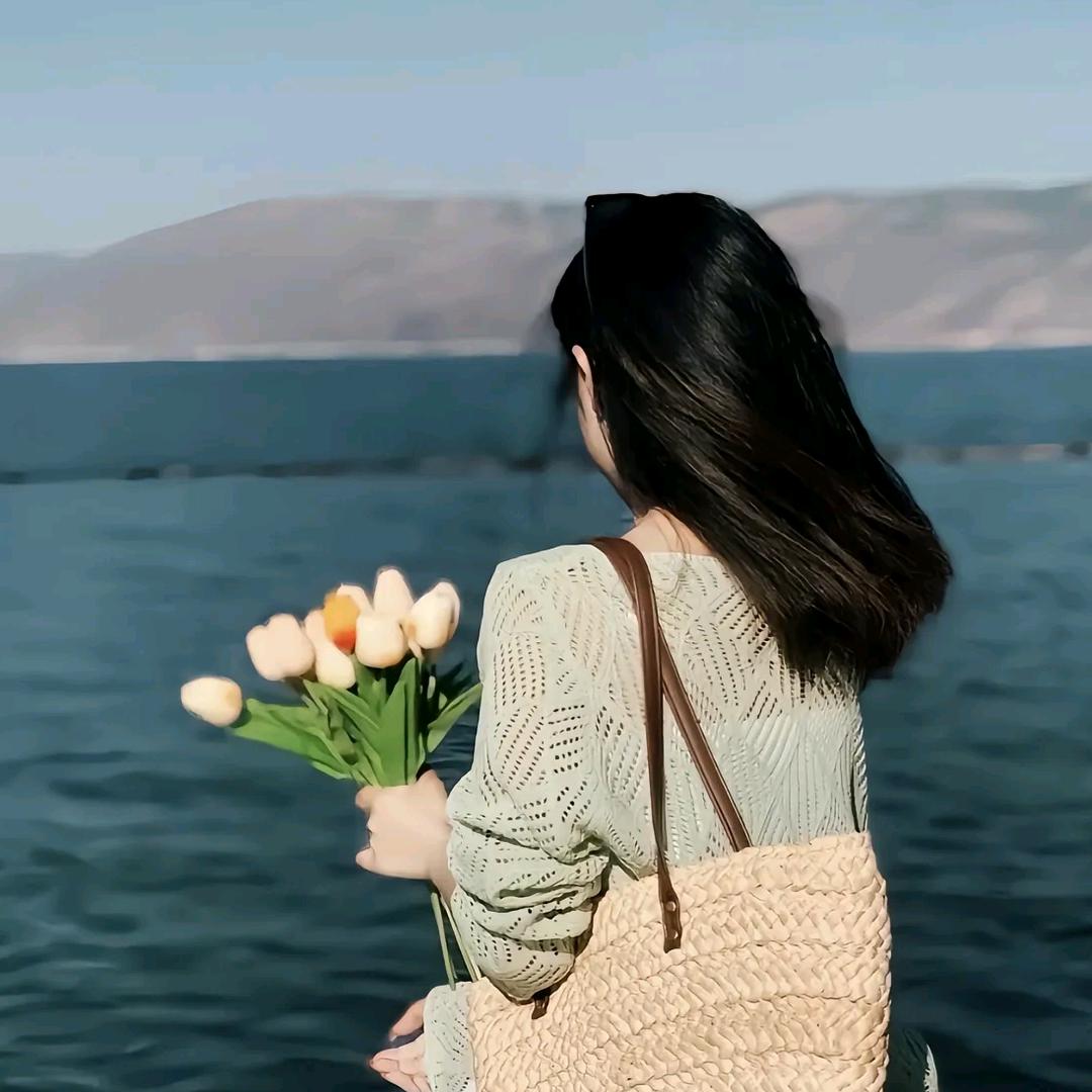 楚楚的