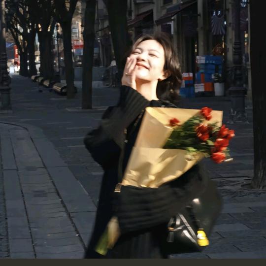 是菲菲吖