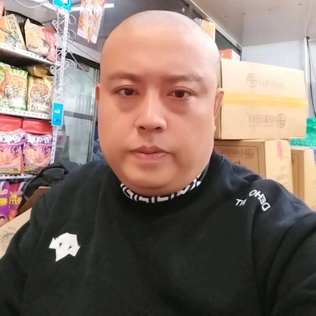 @小食品批发-张宏华