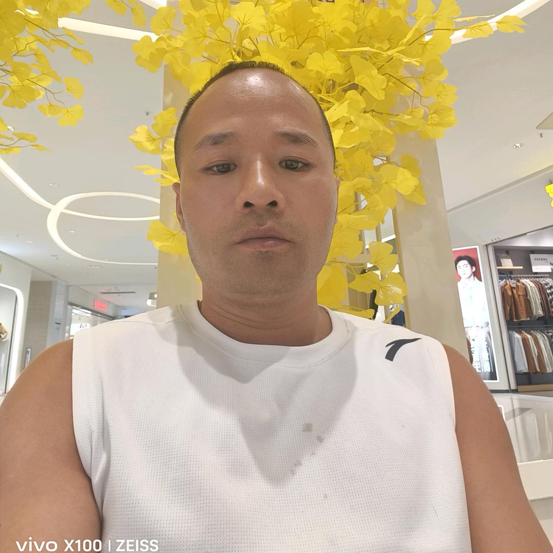 小哥