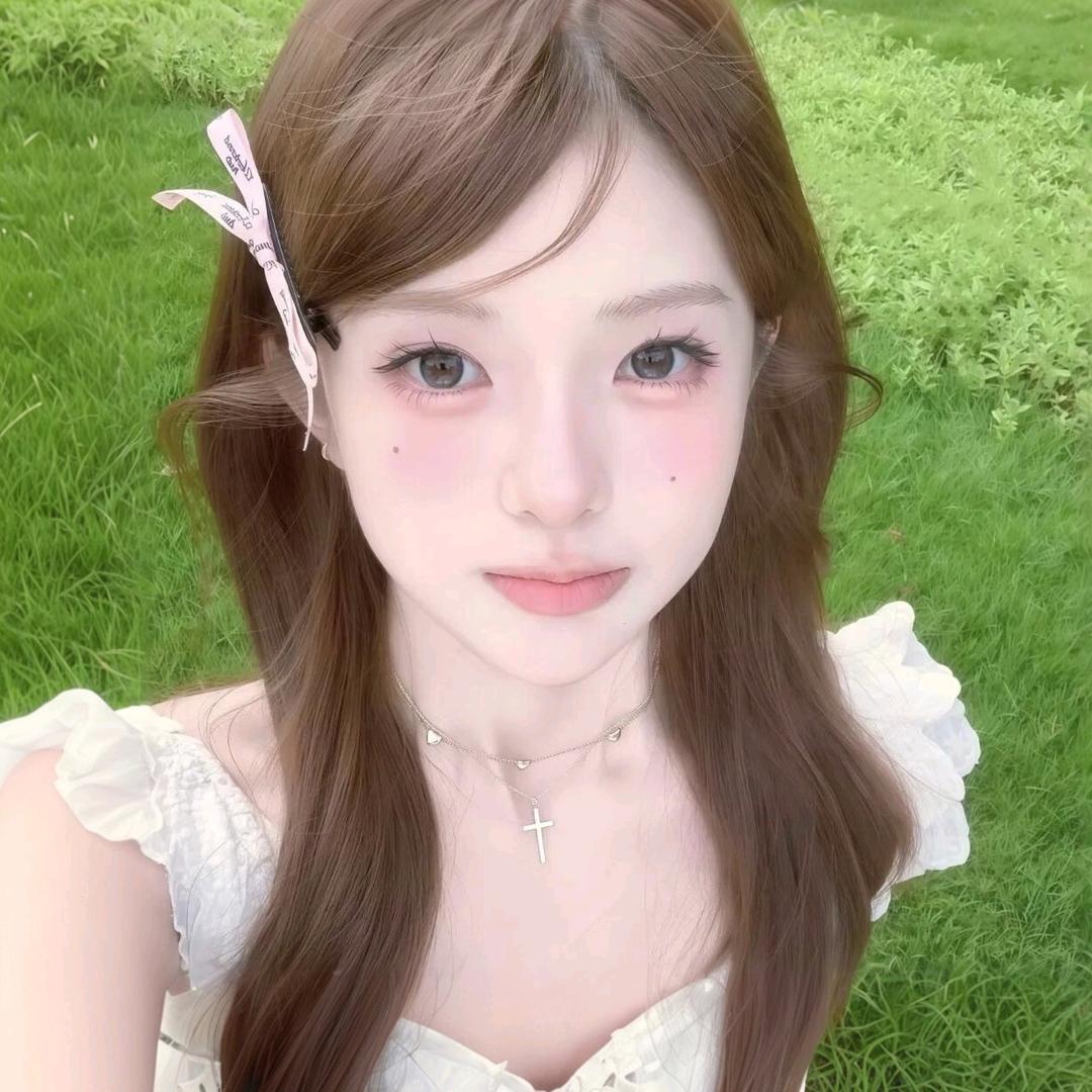 小叶>ᴗoಣ