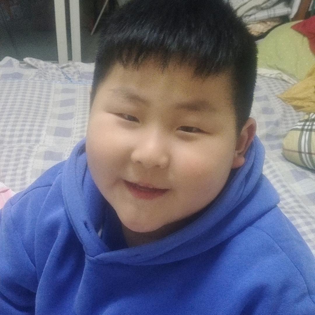 邓果果头像