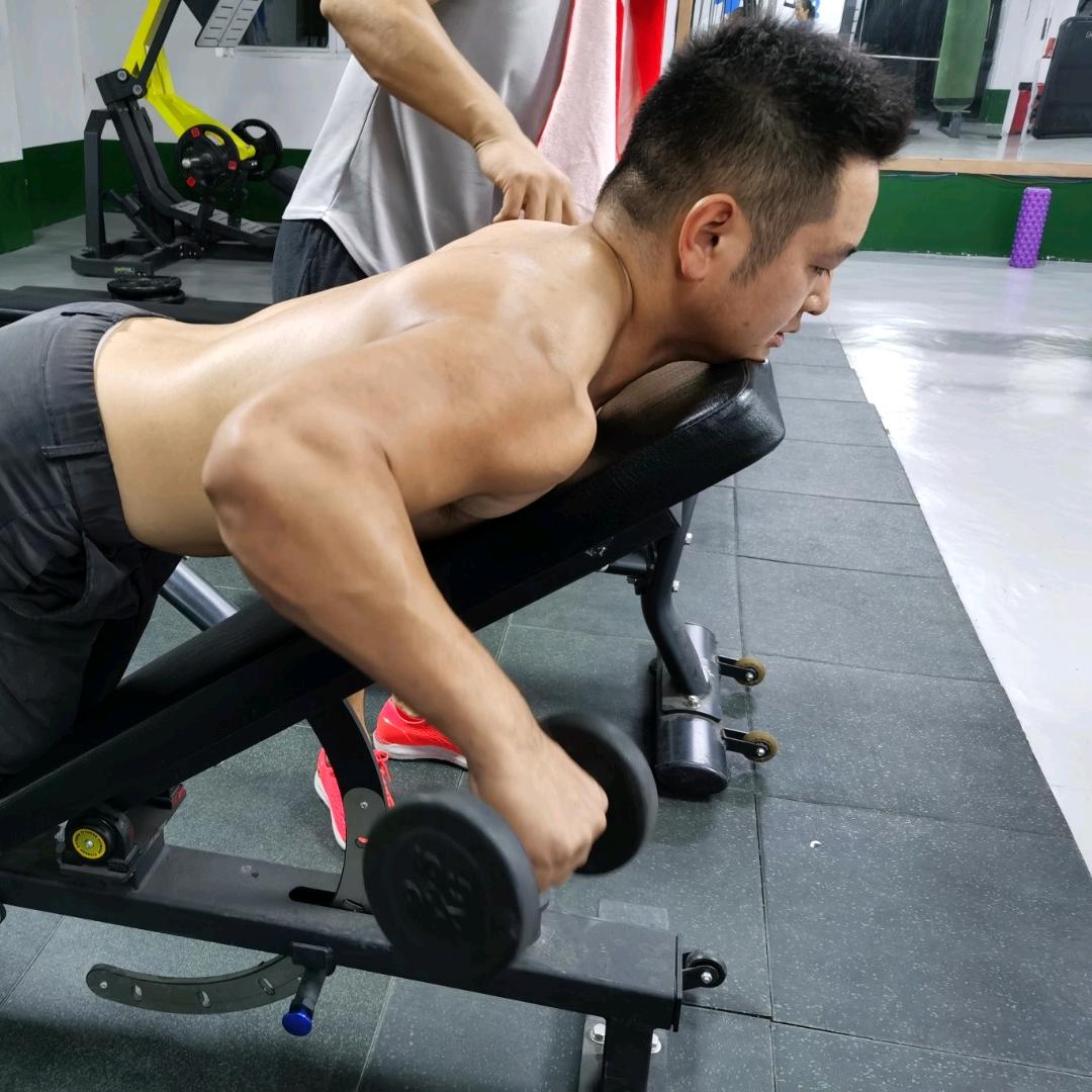 秋风扫落叶